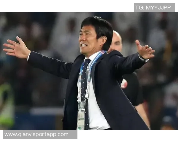 森保一赛后发布会长达47分钟向记者比心展现亲和力